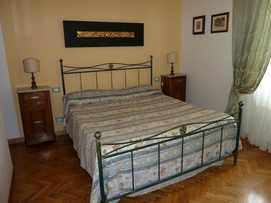Casa Titty Lejlighed Serre Di Rapolano Værelse billede