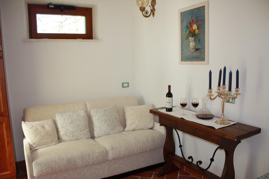 Casa Titty Lejlighed Serre Di Rapolano Værelse billede